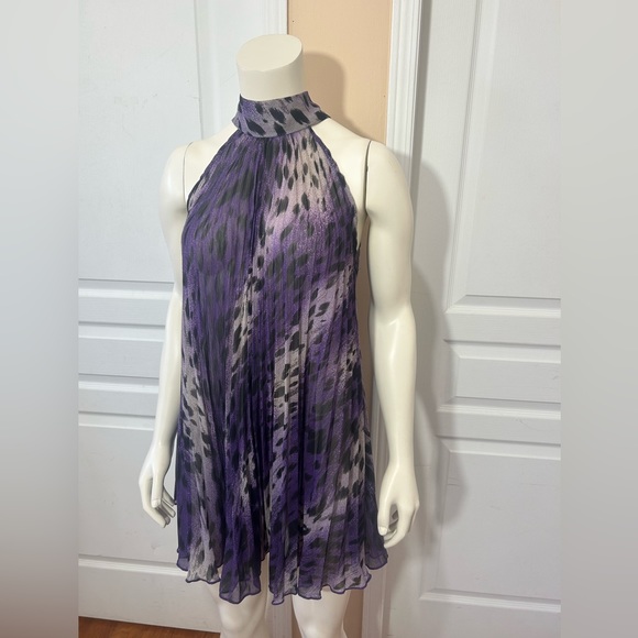 FLAMINGO HALTER NECK MINI DRESS CHIFFON PLEATED FLARE BACK NECK TIE SIZE SMALL - Picture 2 of 11